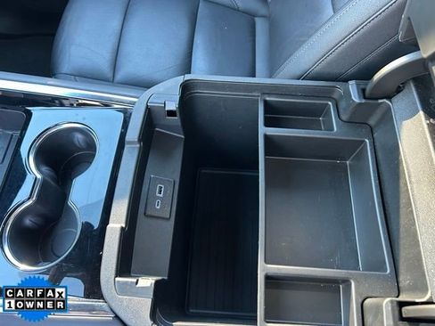 Used 2025 Chevrolet Suburban Z71 AWD/4WD image 30