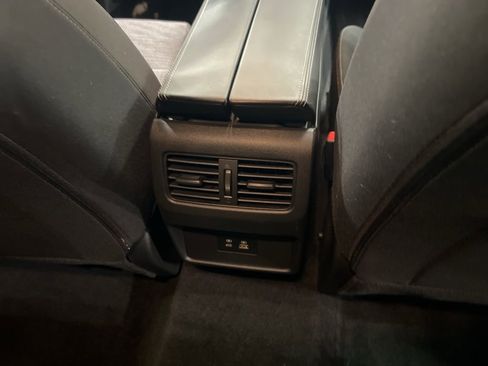 Certified 2023 Nissan Rogue SV image 19