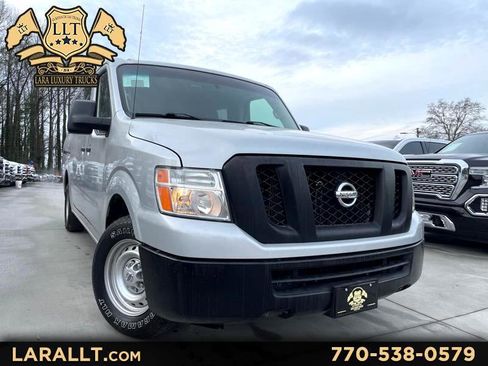 Used 2019 Nissan NV 3500 S image 1