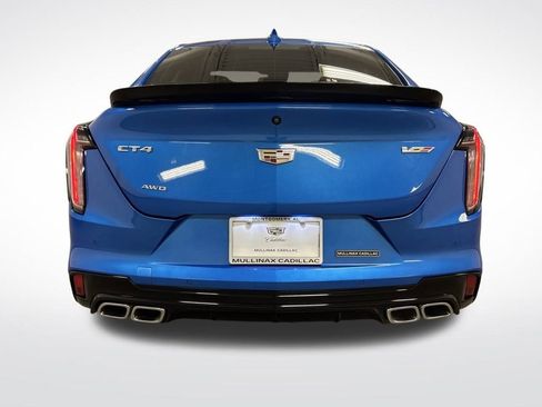 Used 2024 Cadillac CT4 V w/ LPO, ONYX Package image 17