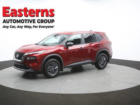 Used 2023 Nissan Rogue S AWD/4WD image 55