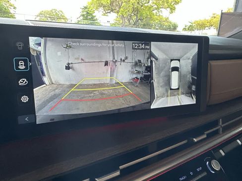 Used 2024 Hyundai Santa Fe Limited FWD image 19