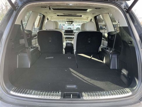 Used 2021 Kia Telluride SX w/ SX Prestige Package image 13