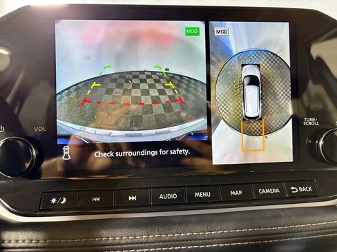 Used 2022 Nissan Rogue Platinum w/ Head-Up Display Package AWD/4WD image 17