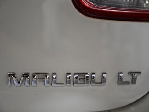 Used 2016 Chevrolet Malibu LT image 11