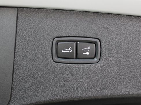 New 2026 Porsche Cayenne S image 18