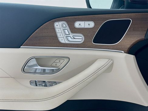 Certified 2025 Mercedes-Benz GLE 350 4MATIC image 19
