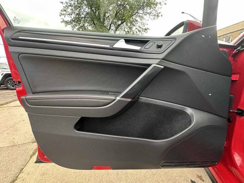 Used 2017 Volkswagen GTI Autobahn FWD image 24