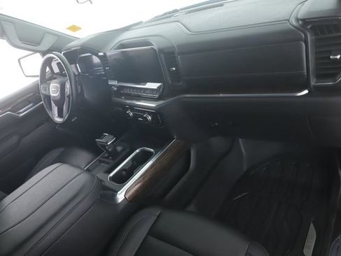 Used 2025 GMC Sierra 1500 Elevation w/ Elevation Premium Package AWD/4WD image 29