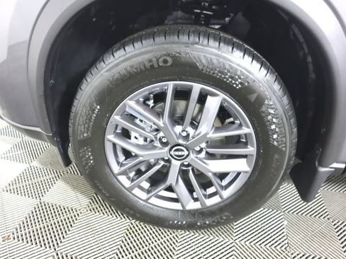 New 2026 Nissan Rogue S image 24