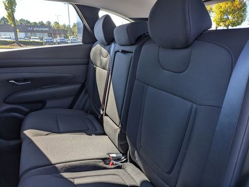 New 2026 Hyundai Tucson SE image 25