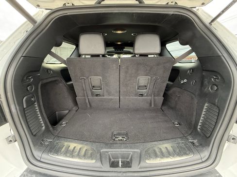 Used 2022 Dodge Durango R/T w/ Blacktop Package image 27