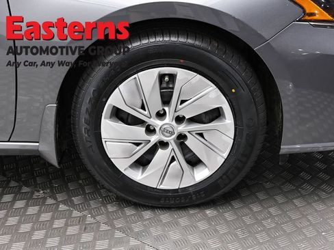 Used 2023 Nissan Altima 2.5 S FWD image 30