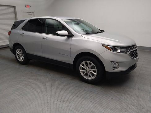 Used 2020 Chevrolet Equinox LT w/ Driver Convenience Package image 11