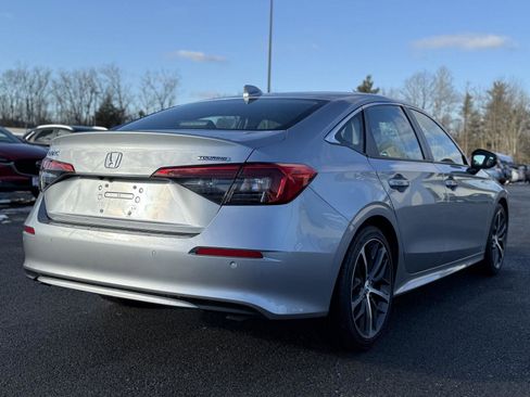Used 2022 Honda Civic Touring image 5