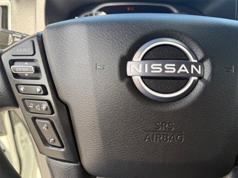 Certified 2025 Nissan Frontier SV image 25