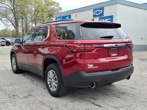 Used 2023 Chevrolet Traverse LT FWD image 17