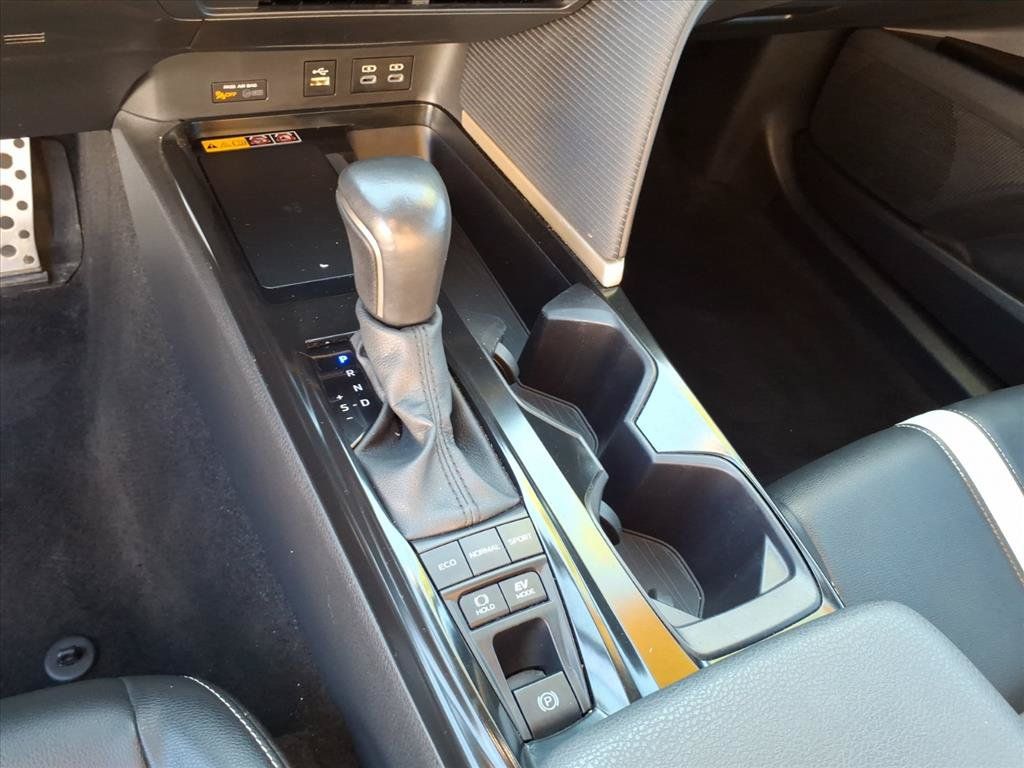 Used 2025 Toyota Camry SE FWD image 34