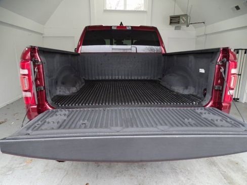 Used 2019 RAM 1500 Big Horn image 22