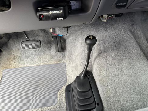 Used 1995 Ford F250 XLT image 15