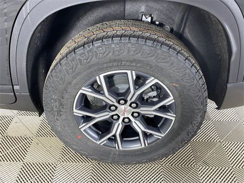 New 2026 GMC Acadia AT4 w/ Luxury Package image 15