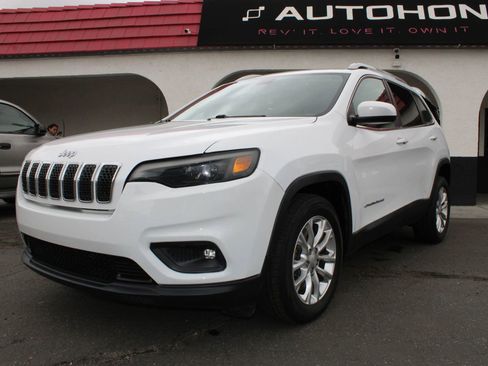 Used 2019 Jeep Cherokee Latitude w/ Popular Appearance Group image 17