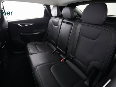 Used 2024 Kia EV6 Wind image 10