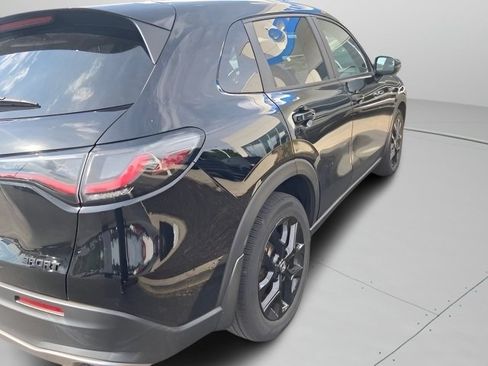 Used 2024 Honda HR-V Sport image 11