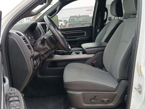 Used 2024 RAM 2500 Big Horn w/ Off Road Package AWD/4WD image 14