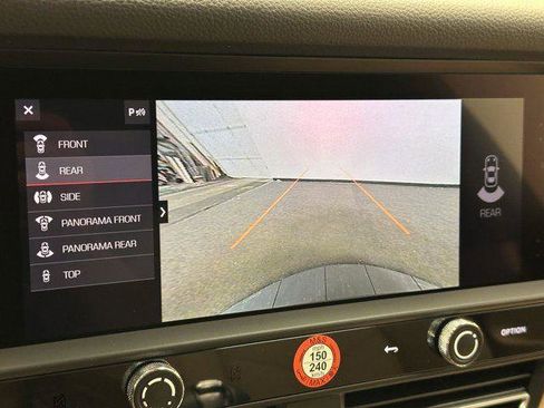 New 2025 Porsche Macan AWD/4WD image 29