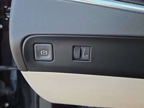 Used 2023 Buick Enclave Essence w/ Experience Buick Package image 29