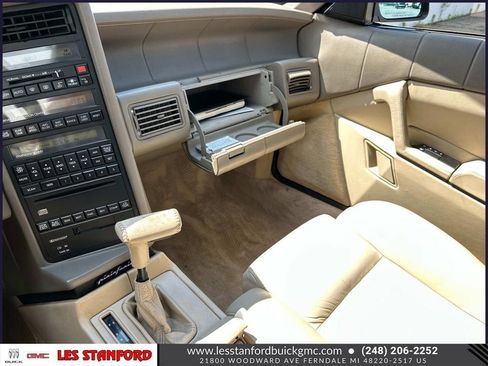 Used 1993 Cadillac Allante image 31