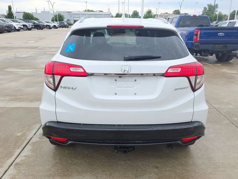 Used 2021 Honda HR-V Sport image 4
