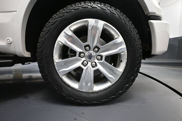 Used 2017 Ford F150 Platinum w/ Equipment Group 701A Luxury AWD/4WD image 11