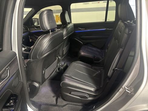 Used 2023 Jeep Grand Cherokee L Overland AWD/4WD image 28
