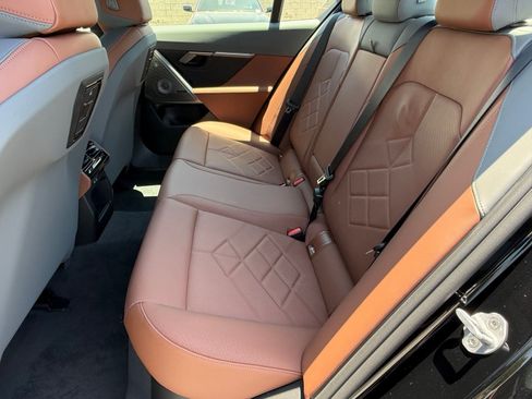 New 2027 BMW 550e xDrive AWD/4WD image 31