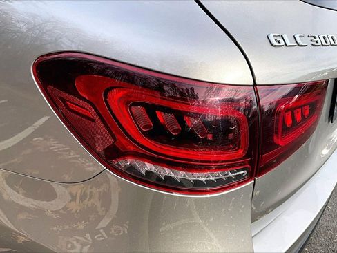 Used 2020 Mercedes-Benz GLC 300 4MATIC image 22