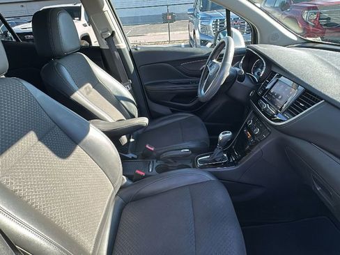 Certified 2022 Buick Encore Preferred image 15