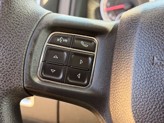 Used 2018 RAM 1500 Classic SLT AWD/4WD image 12