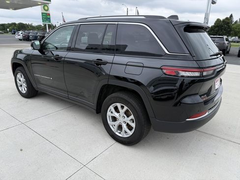 Used 2024 Jeep Grand Cherokee Limited AWD/4WD image 6