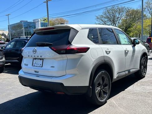 New 2026 Nissan Rogue SV w/ Cold Weather Package AWD/4WD image 2
