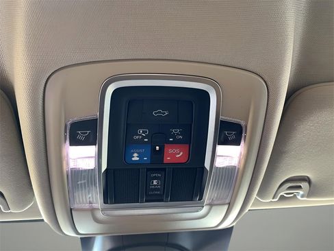 Used 2020 RAM 2500 Limited image 40