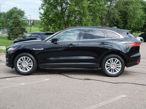 Used 2019 Jaguar F-PACE Prestige AWD/4WD image 2