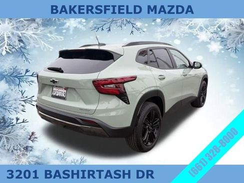 Used 2025 Chevrolet Trax ACTIV w/ Sunroof Package image 5