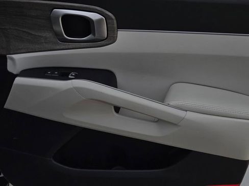 Used 2022 Kia Sorento EX w/ Panoramic Sunroof Package image 8