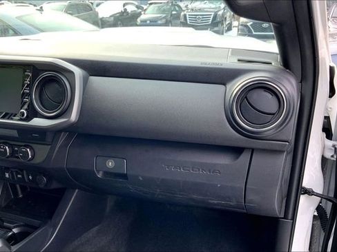 Used 2023 Toyota Tacoma TRD Sport image 18