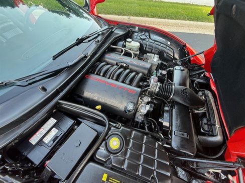 Used 1998 Chevrolet Corvette Coupe w/ Memory Pkg RWD image 24