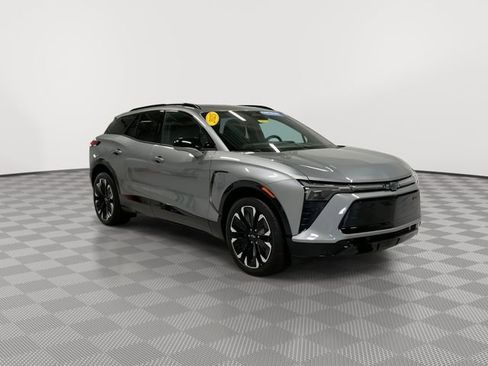 Certified 2025 Chevrolet Blazer EV RS image 13