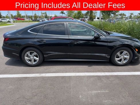 Used 2022 Hyundai Sonata SE w/ Cargo Package FWD image 5