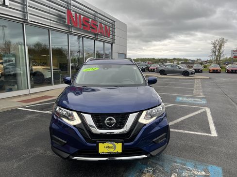 Used 2020 Nissan Rogue SV AWD/4WD image 11